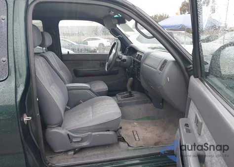 2000 Toyota Tacoma Prerunner V6 из США, поврежденный, VIN 4TASN92N5YZ613080